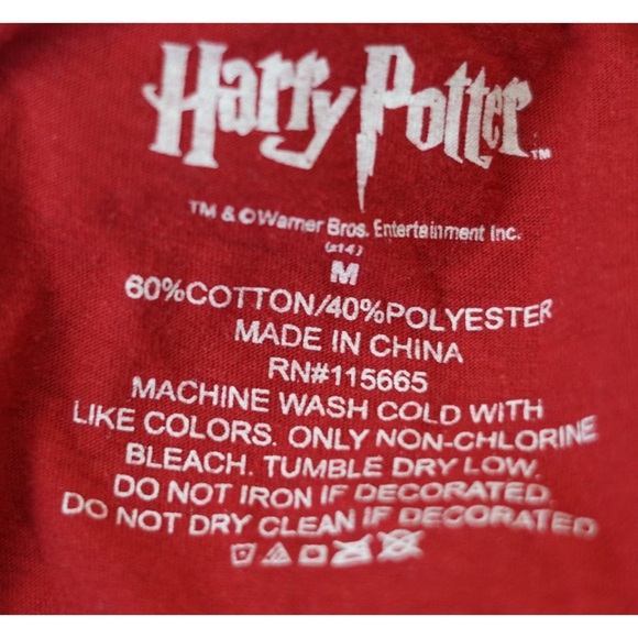 Hogwarts Red T Shirt Size M - Picture 5 of 7